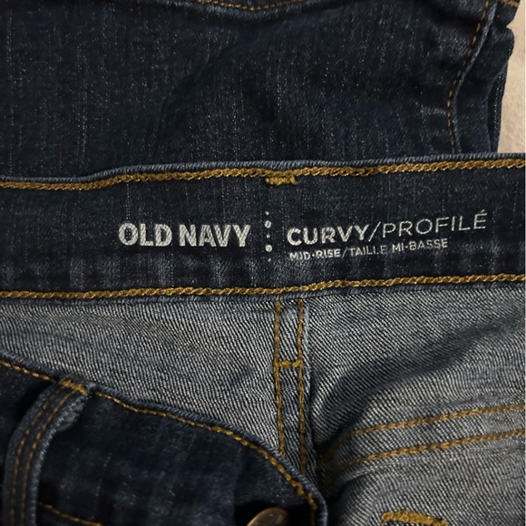Old Navy mid-rise curvy boot cut jeans - Picture 2 of 4